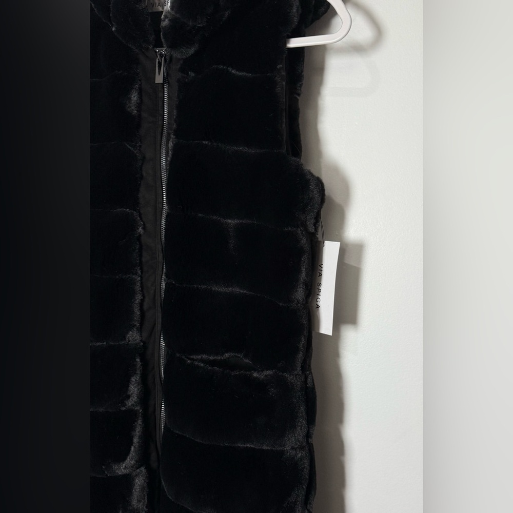 Via Spiga NWT Black Faux Fur Long Hooded Vest - Picture 5 of 9